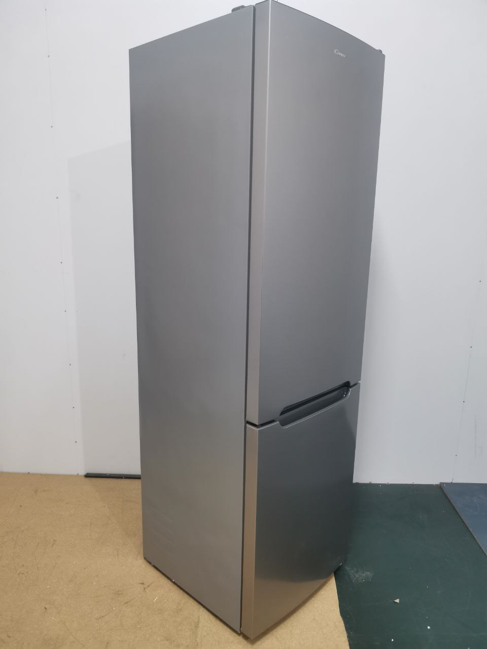 Отдельностоящий холодильник CANDY CCRN 6200 S 