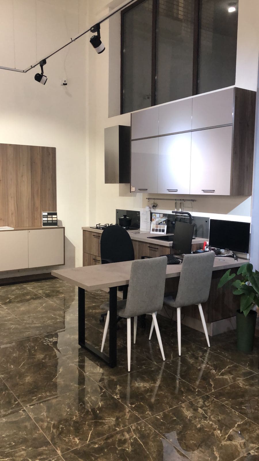 Кухонный гарнитур Flat TSS/Milan