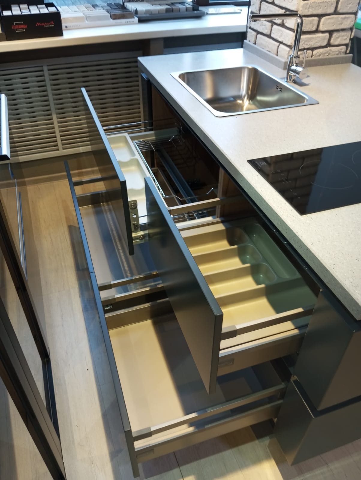 Кухонный остров Jazz Intuit