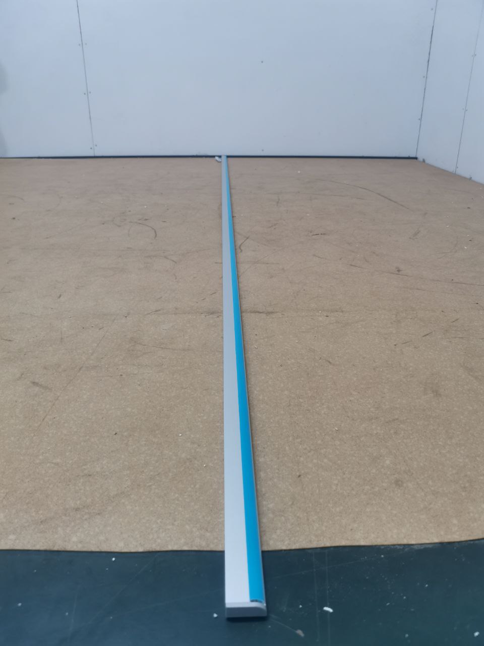 Светильник линейный BEAM ALUMOVE LIGHT 352.01.3000NS 