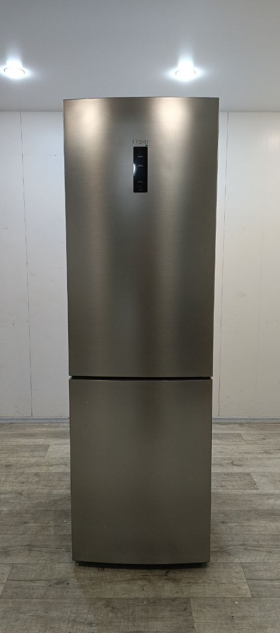 Отдельностоящий холодильник HAIER C2F636CFRG  Отдельностоящий холодильник HAIER C2F636CFRG