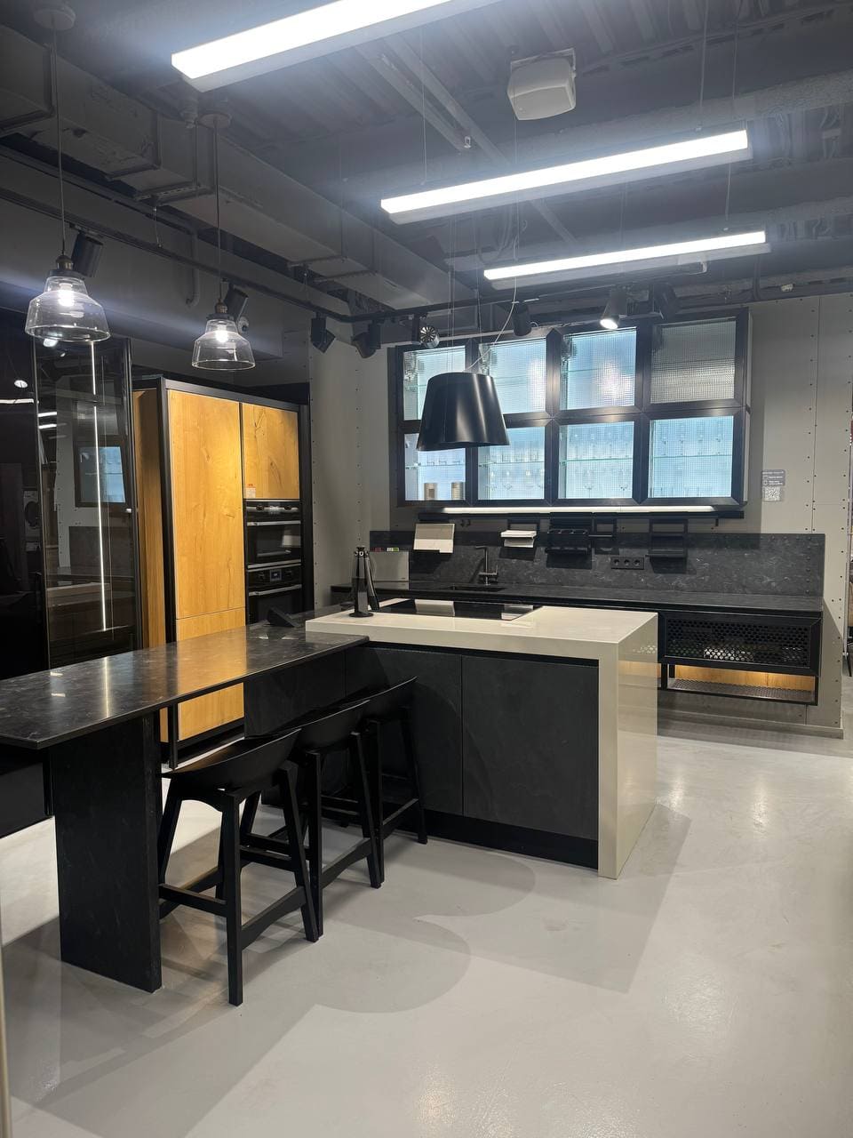 Кухонный гарнитур Антро Ветро