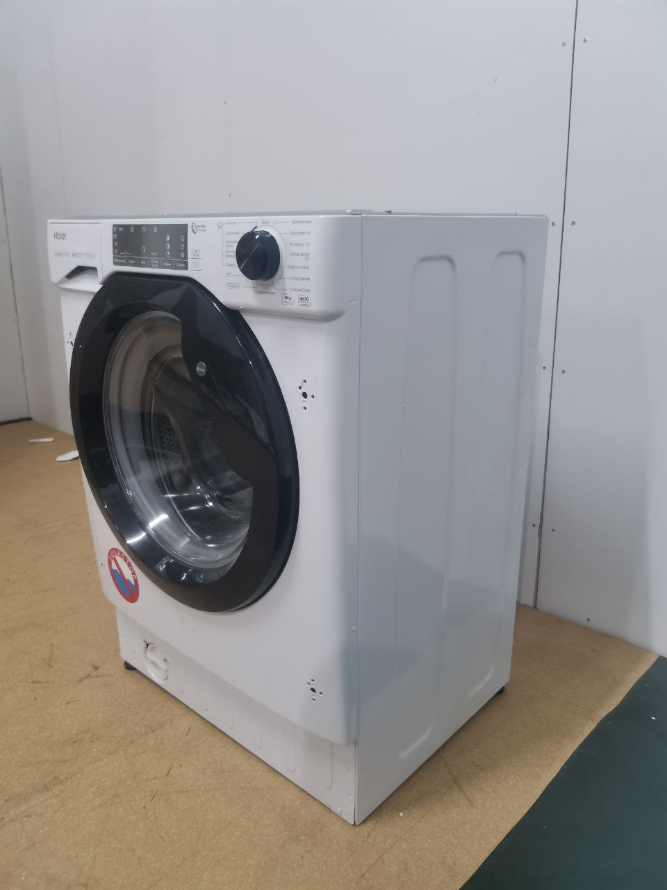 Встраиваемая стиральная машина HAIER HWQ90B416FWB 