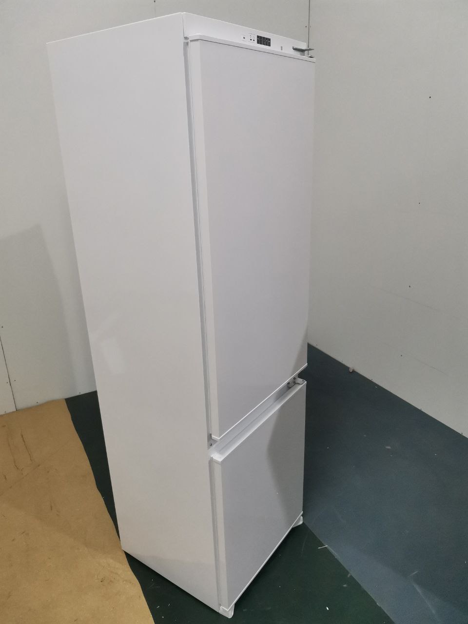 Встраиваемый холодильник KRONA KRFR102 BRISTEN FNF 