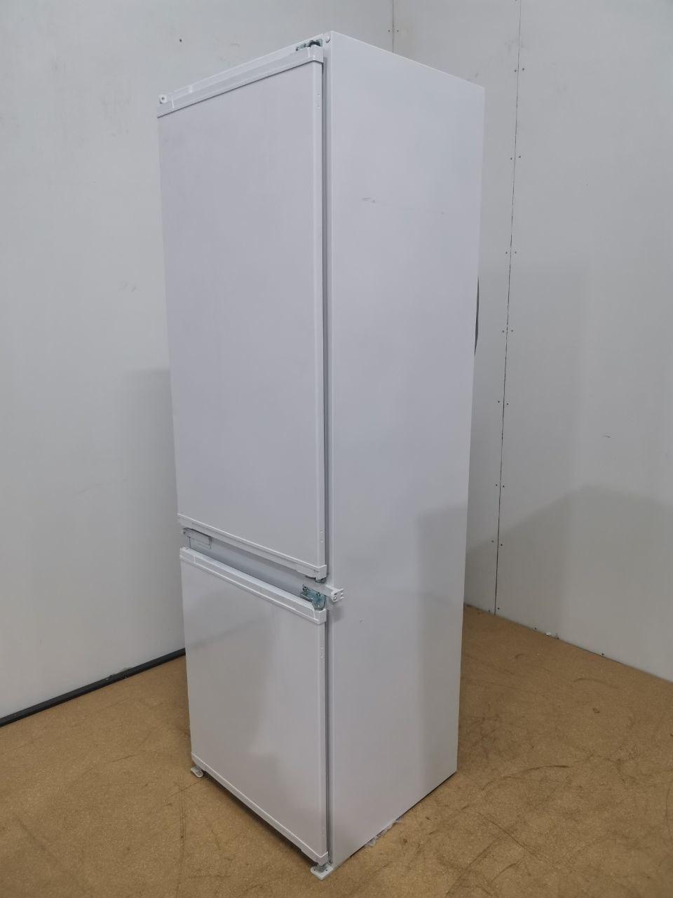 Встраиваемый холодильник BEKO BCHA2752S 