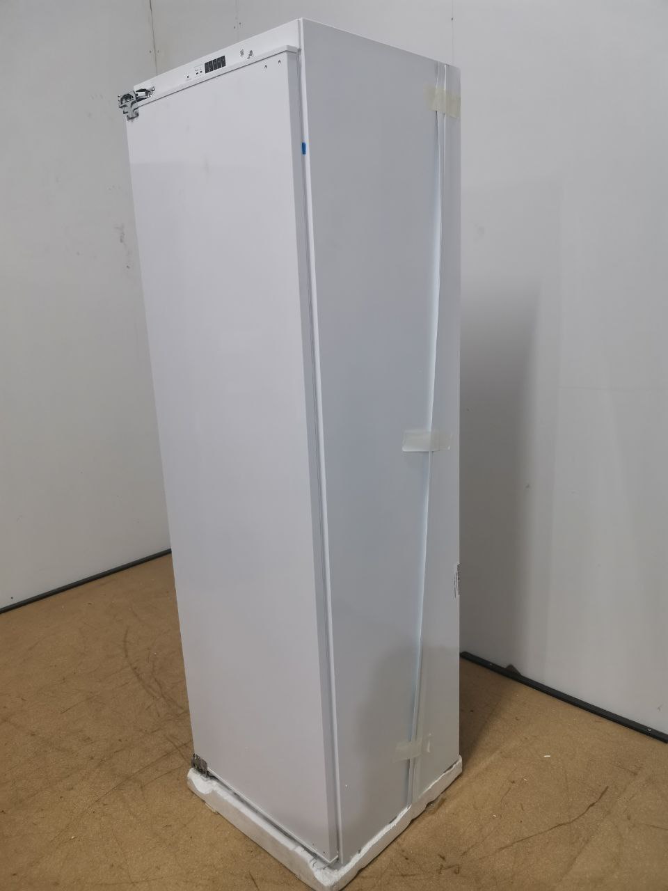 Встраиваемый холодильник KORTING KSI 1855 