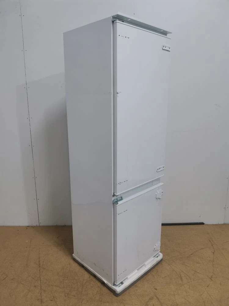 Встраиваемый холодильник GRAUDE IKG 180.2 