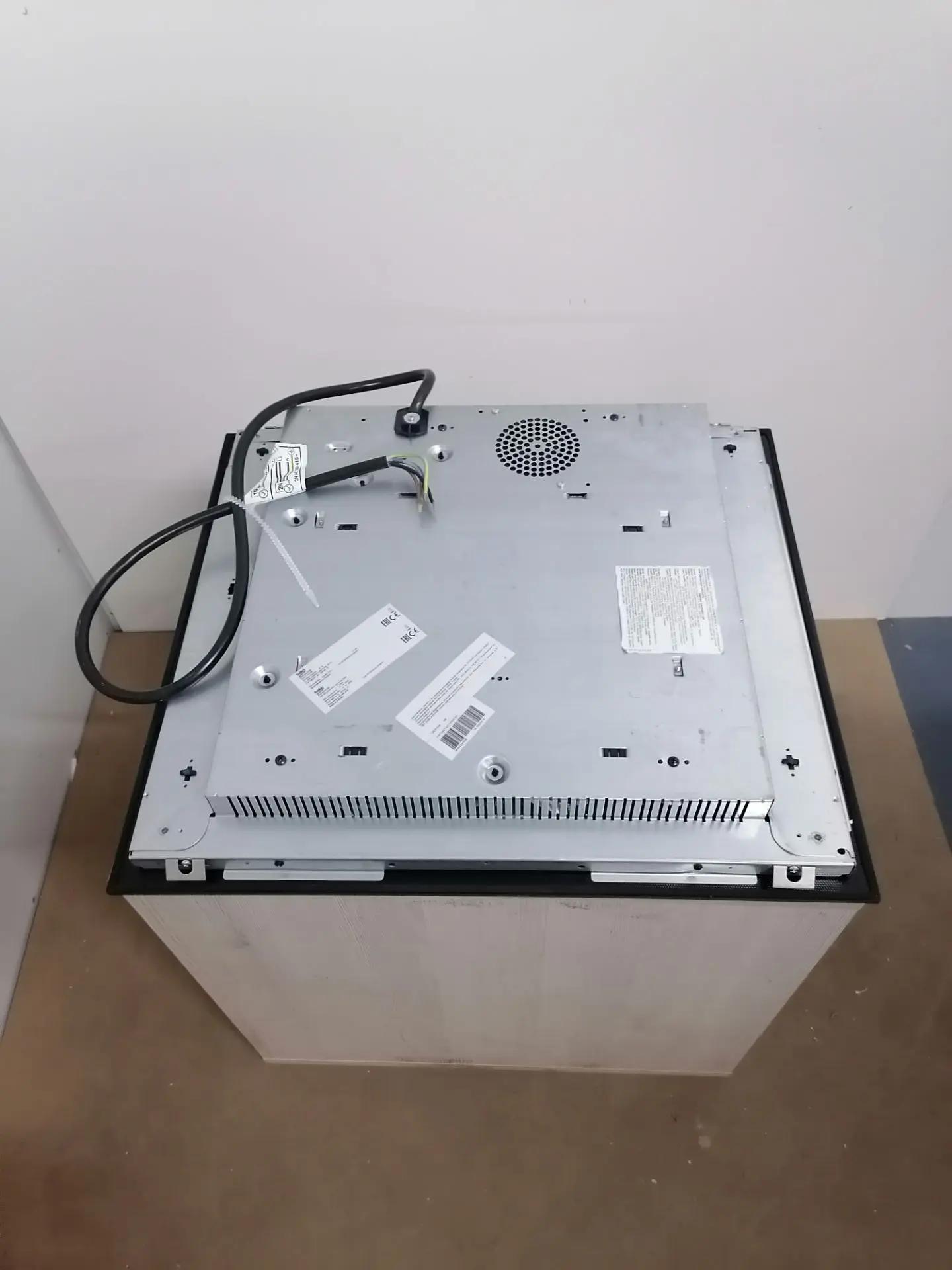 Варочная панель индукционная BEKO BHI6420KFBB 