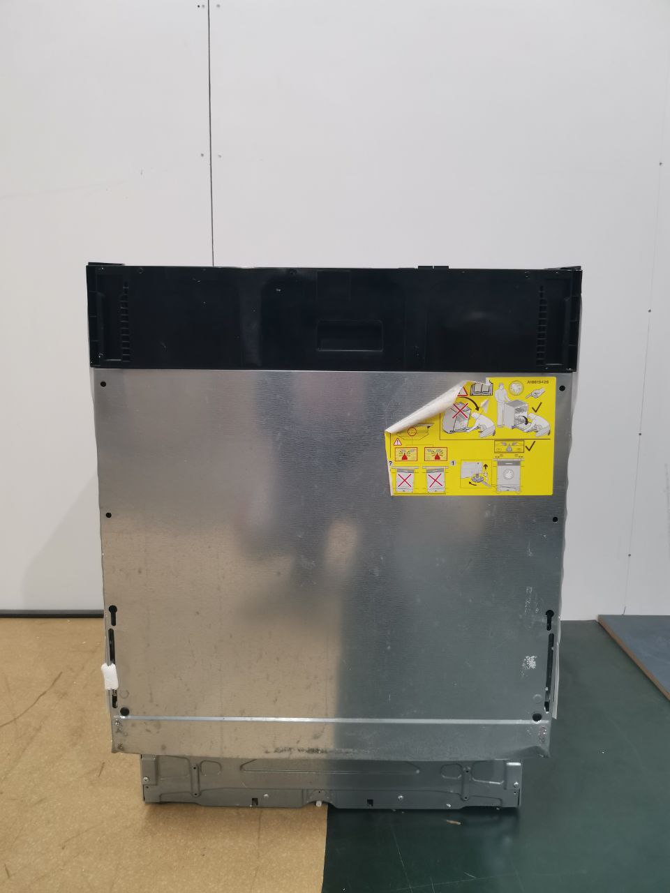 Встраиваемая посудомоечная машина ELECTROLUX EDA917122L