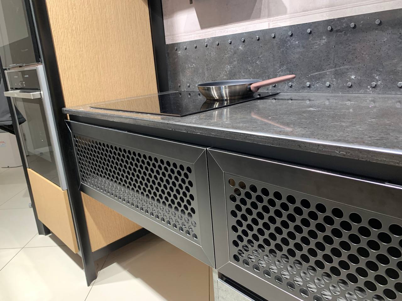 Кухонный гарнитур Antro Wood натуральная