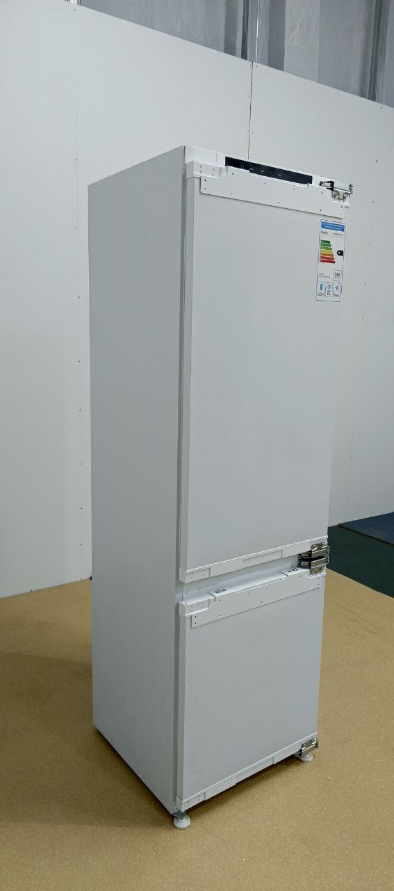 Встраиваемый холодильник Haier HRF236NFRU Встраиваемый холодильник Haier HRF236NFRU