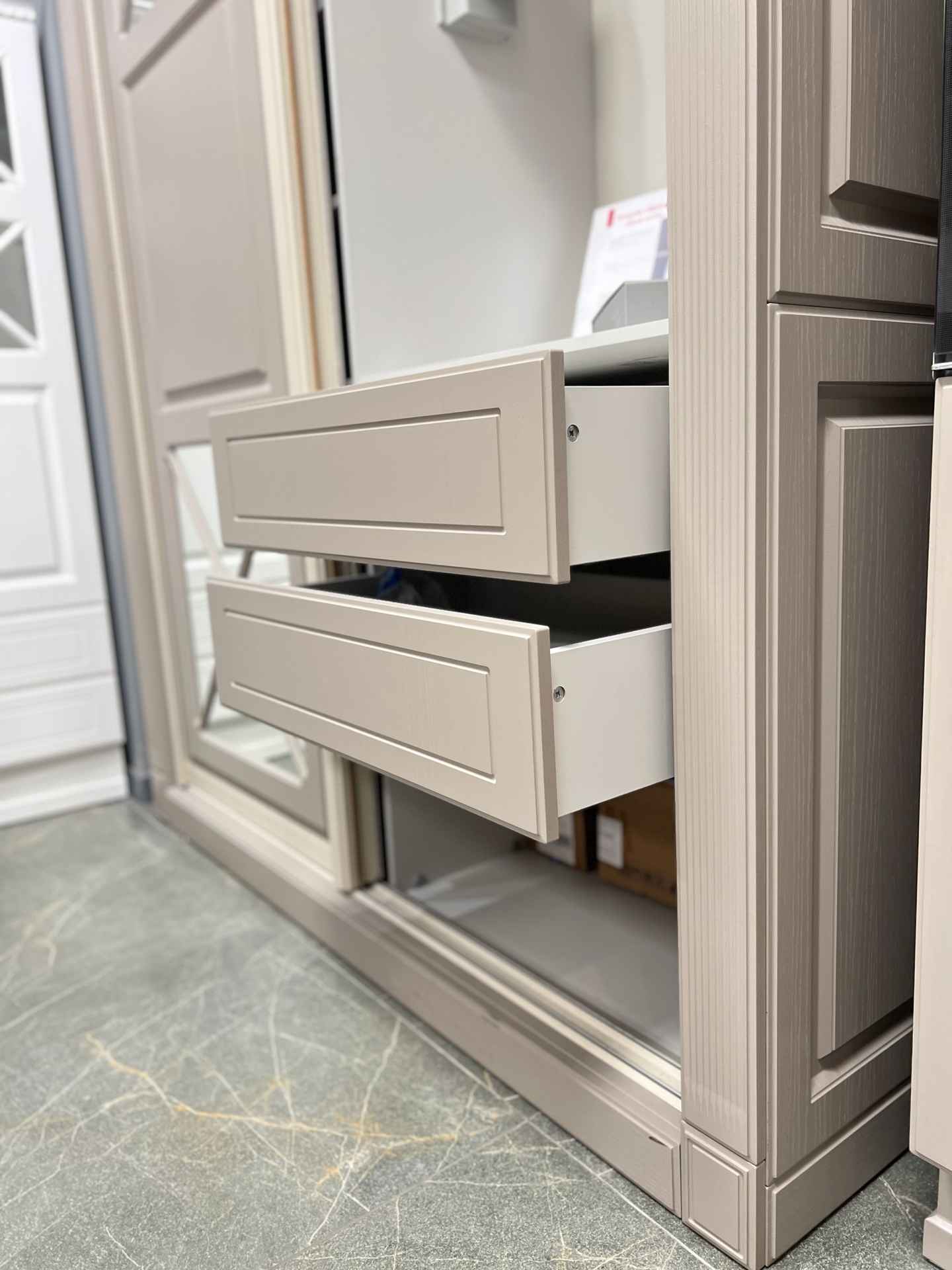 Шкаф-купе 2-х дверный Nicolle Шкаф-купе 2-х дверный Nicolle