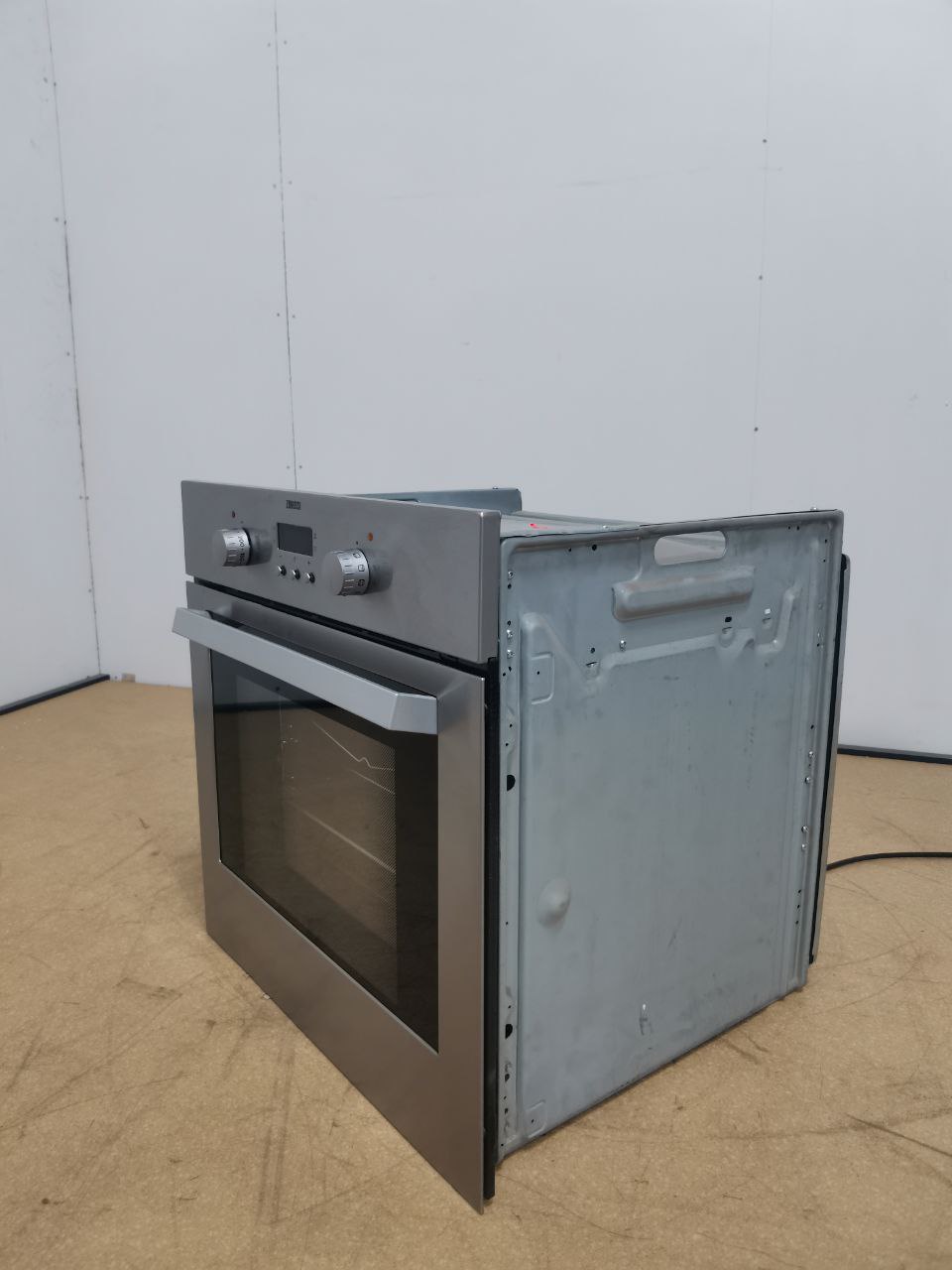 Встраиваемый духовой шкаф ZANUSSI ZOB 381 X (ZBM 763 X) 