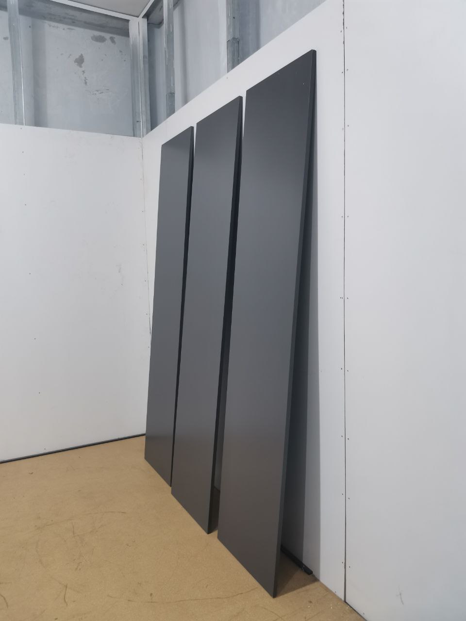 Отдельностоящие распашные двери (3 шт.)