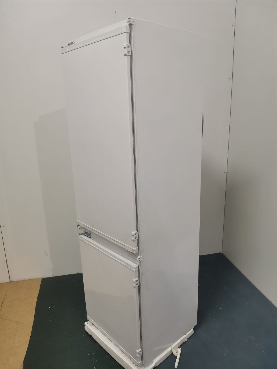 Встраиваемый холодильник BEKO BCHA2752S 