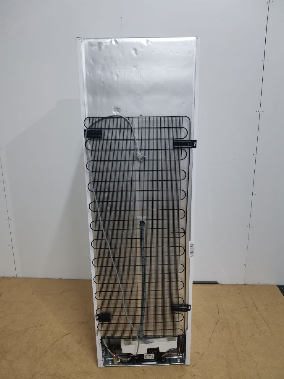 Встраиваемый холодильник BEKO BCHA2752S 