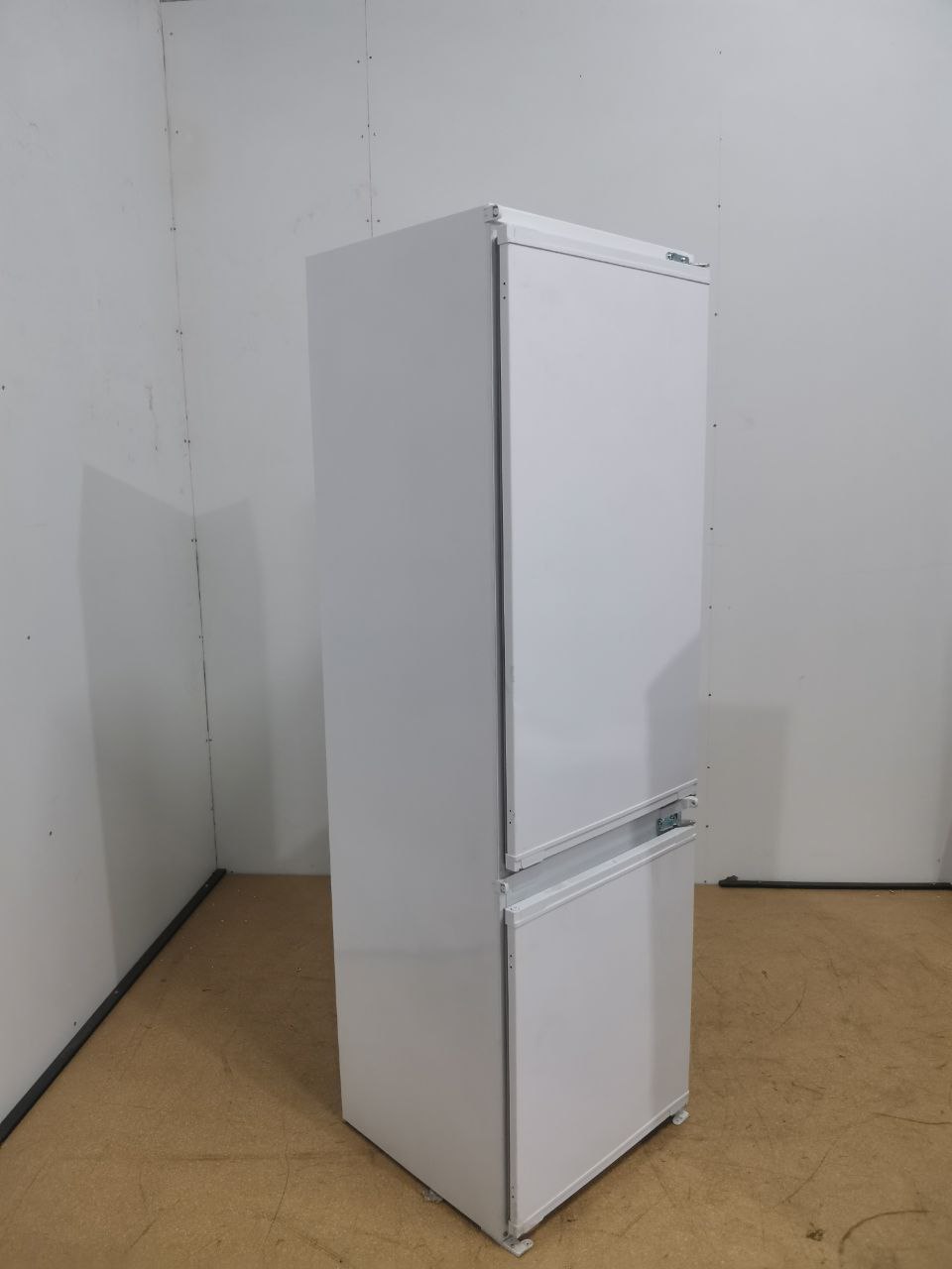 Встраиваемый холодильник BEKO BCHA2752S 