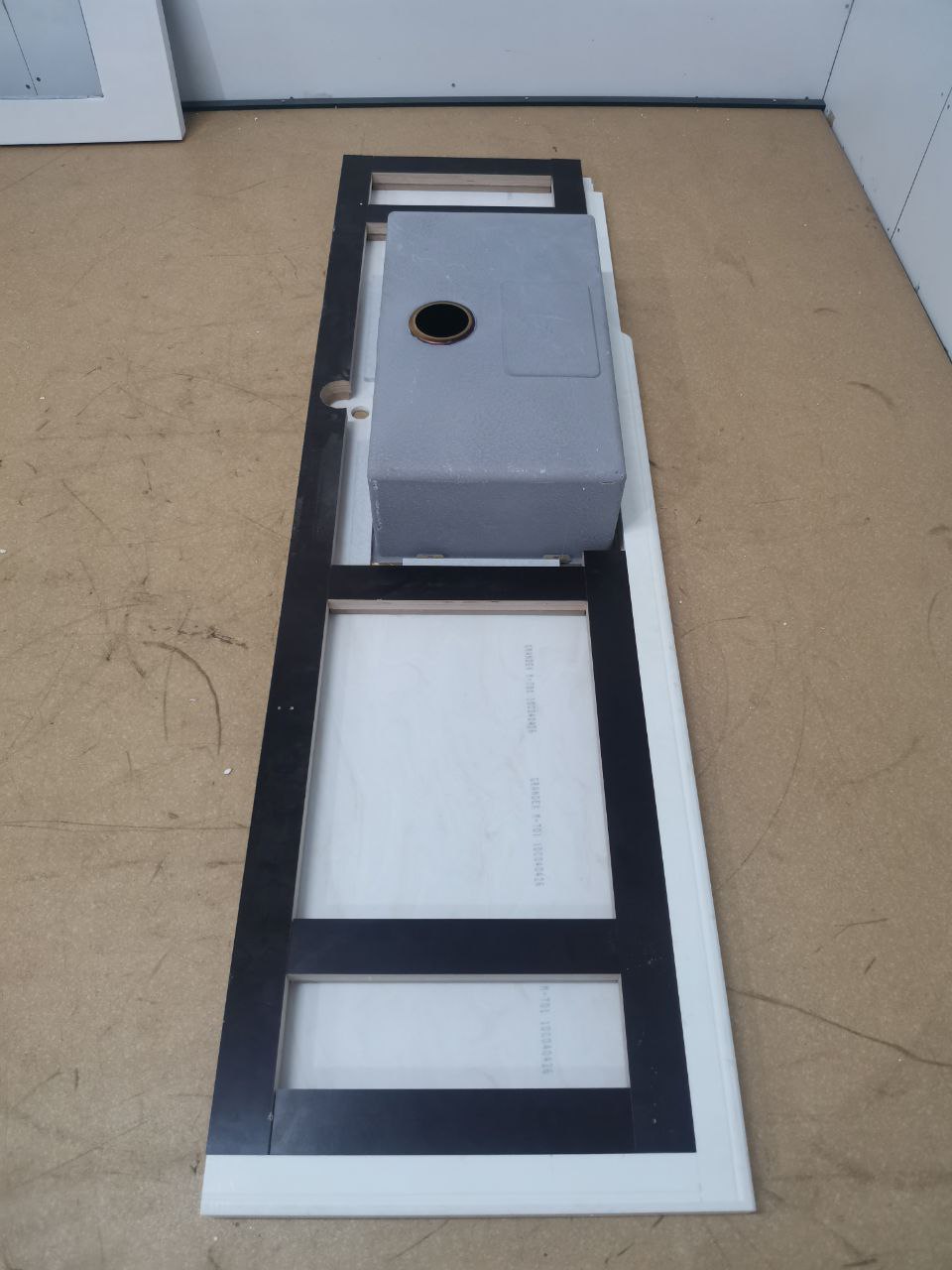 Столешница из искусственного камня (Н=60 мм) 2.138х0.620