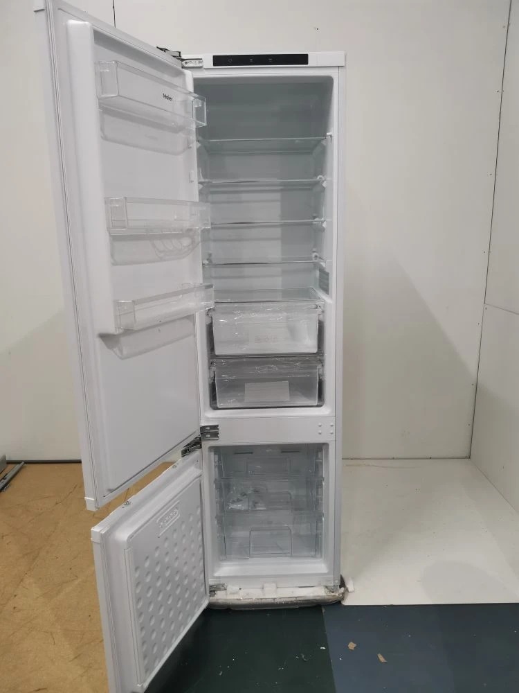 Встраиваемый холодильник HAIER HRF310WBRU 