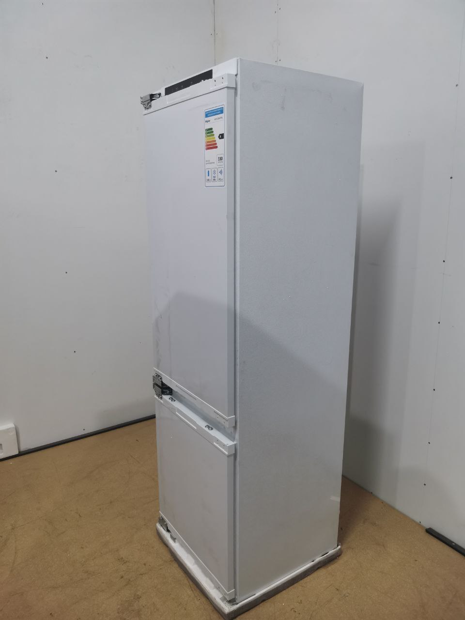 Встраиваемый холодильник HAIER HRF236NFRU 