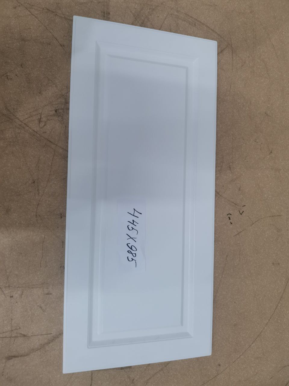 Дверь распашная без патины 