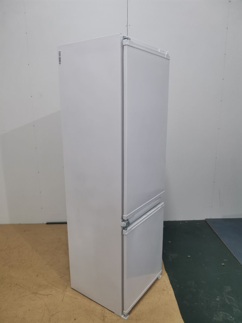 Встраиваемый холодильник BEKO BCHA2752S 