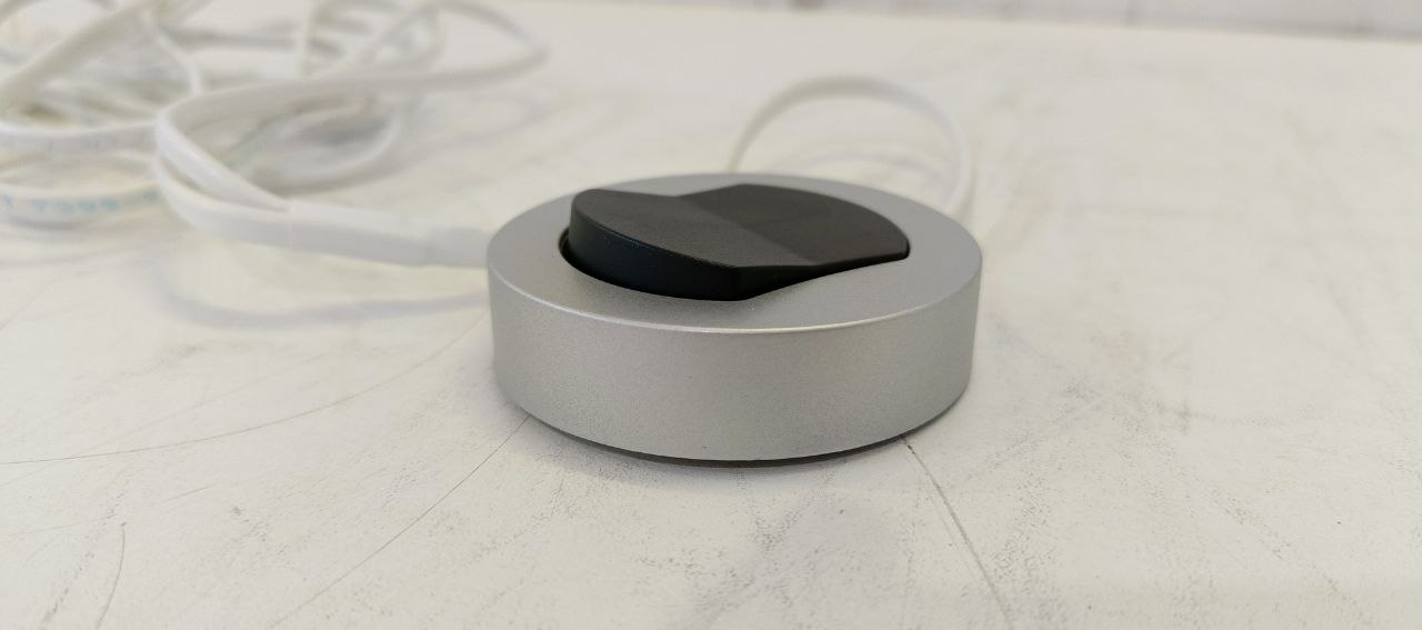 Выключатель накладной механический HERA 131200100