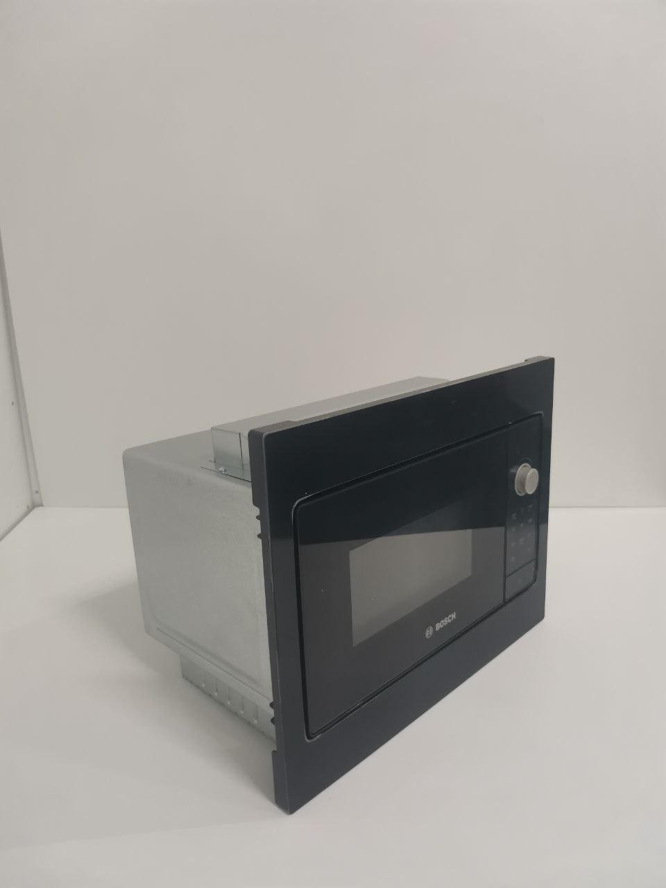 Встраиваемая микроволновая печь BOSCH BFL523MB3 