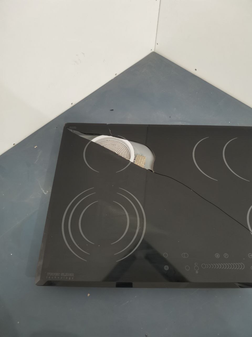 Варочная панель Gorenje ECT 2700 P2