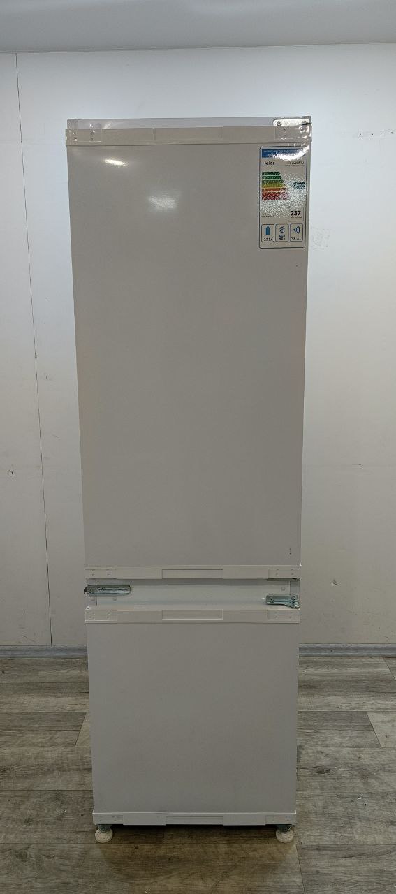 Встраиваемый холодильник HAIER HRF229BIRU  Встраиваемый холодильник HAIER HRF229BIRU