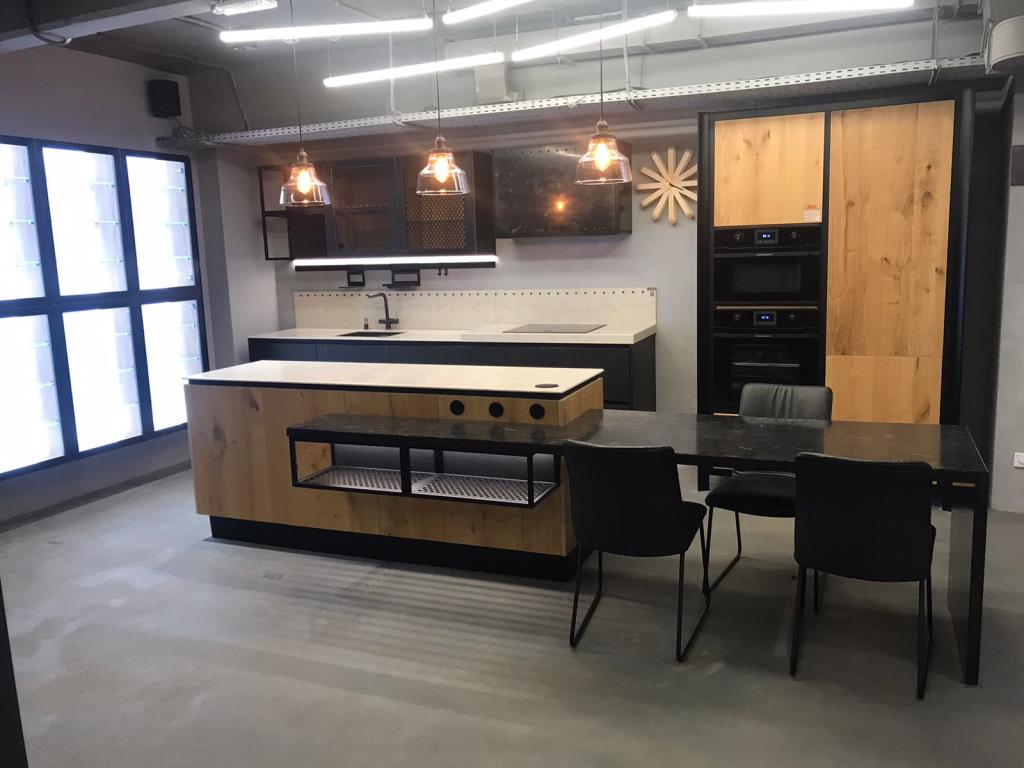 Кухонный гарнитур Antro Wood