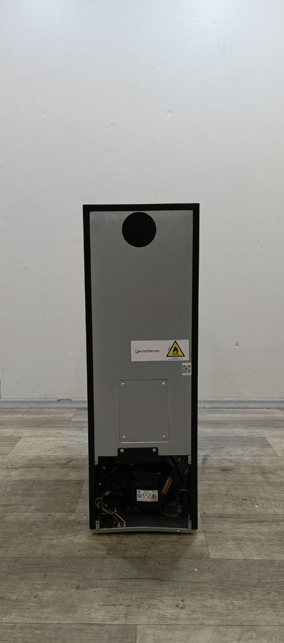 Винный шкаф KUPPERSBERG RSW 81  Винный шкаф KUPPERSBERG RSW 81