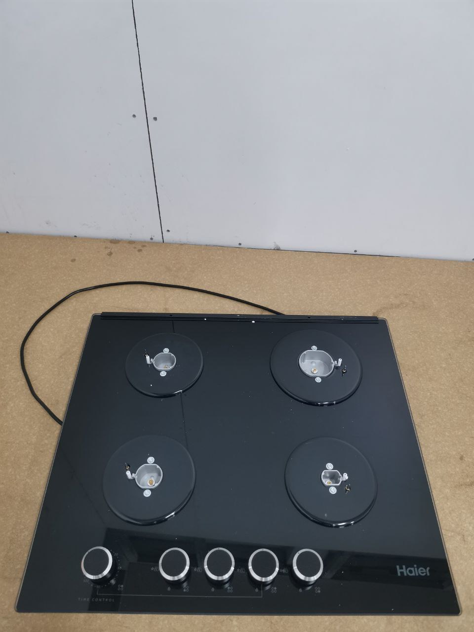 Варочная панель газовая HAIER HHX-G64CNMB 