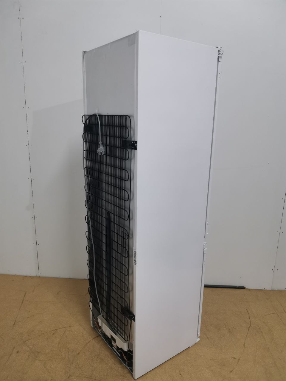 Встраиваемый холодильник BEKO BCHA2752S 